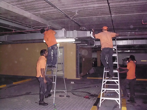 air-condition-duct-cleaning-(8).jpg