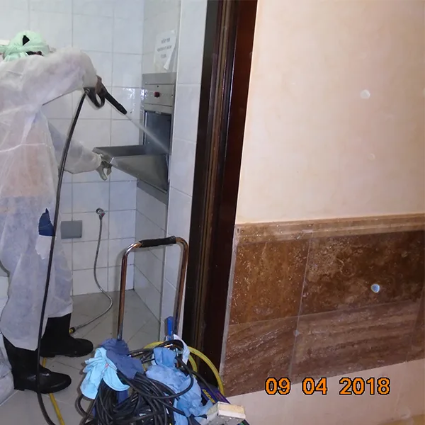 Garbage Chute Cleaning (1)